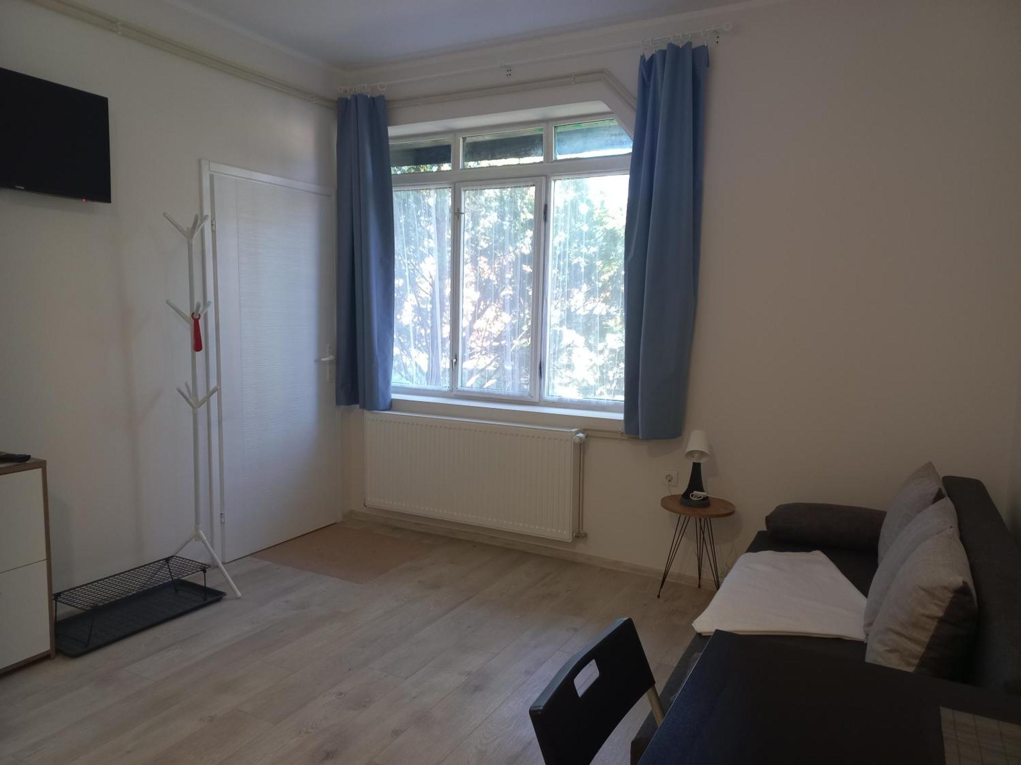 Kod Velikih Tuja Melenci Exterior foto